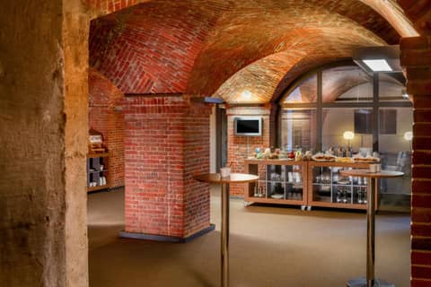 MÖVENPICK Hotel Hamburg City, historischer Wasserturm im Schanzenpark — photo 9