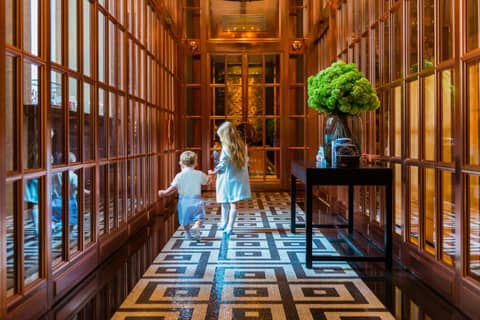 Rosewood London — hotel reception