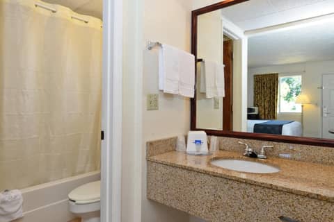 Americas Best Value Inn Bradenton-Sarasota — photo 6