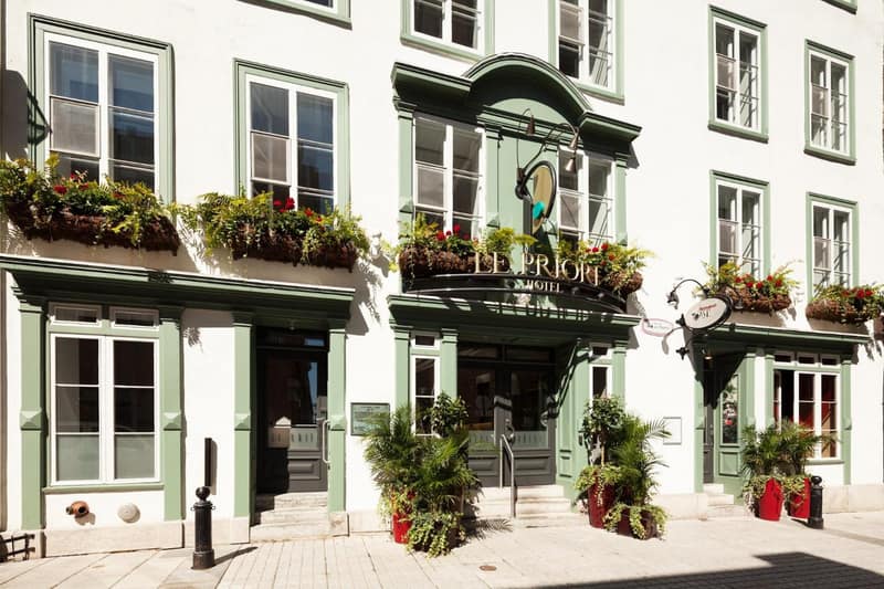 Hotel le Priori — building