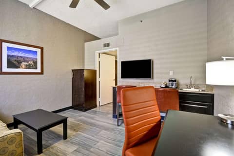 DoubleTree by Hilton Phoenix North — photo 9