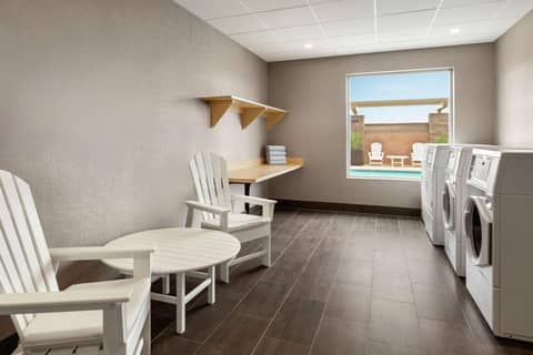 Home2 Suites By Hilton Scottsdale Salt River — photo 5