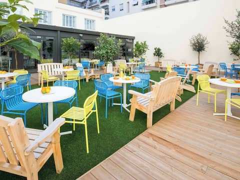 Ibis Styles Nice Centre Gare — balance & terrace