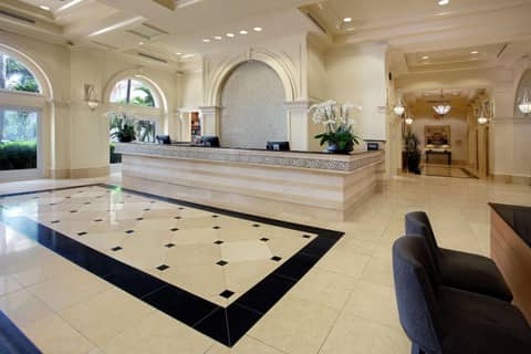 Hilton Naples — photo 6