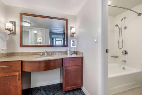 Hilton Grand Vacations Club at Hilton Hawaiian Village — photo 9