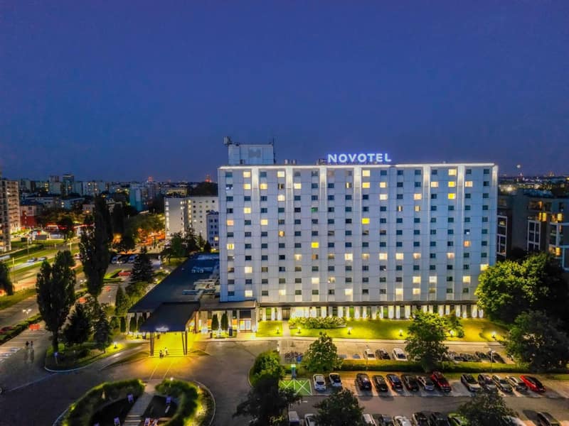 Novotel Kraków City West — building