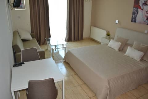 Marianna Hotel Apartments — photo 2