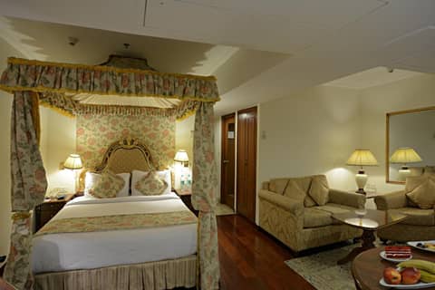 Hotel The Royal Plaza — photo 8