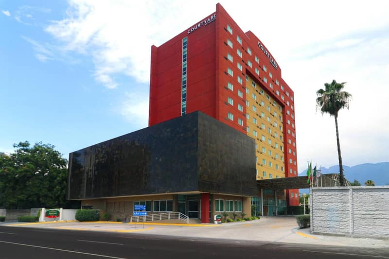Courtyard Monterrey San Jeronimo — building