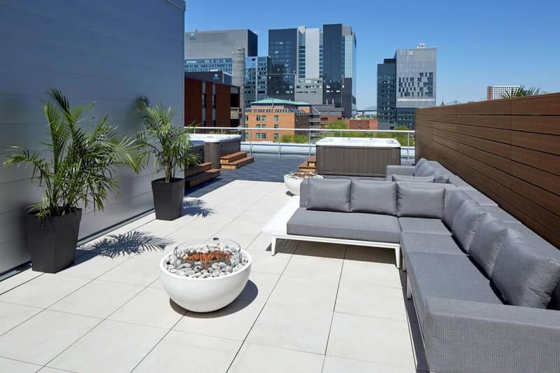 Homewood Suites By Hilton Montreal Downtown — balance & terrace