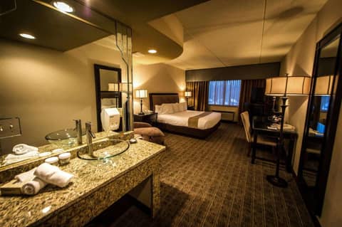 Garden Place Hotel — hotel room