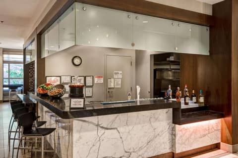 Embassy Suites Chicago - Downtown River North — photo 6