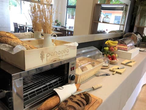 Apartamentos Plaza Picasso — photo 2