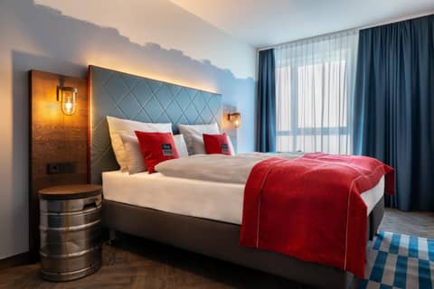 Holiday Inn - the niu, Keg Hamburg Ost by IHG — hotel room