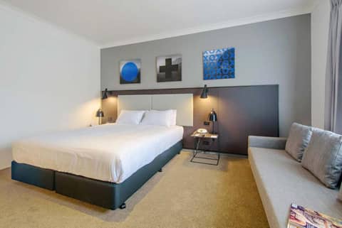 Silkari Urban CKS Sydney Airport Hotel — photo 8