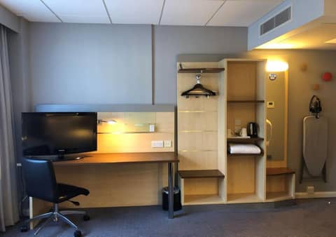 Holiday Inn Express Edinburgh City Centre by IHG — photo 4