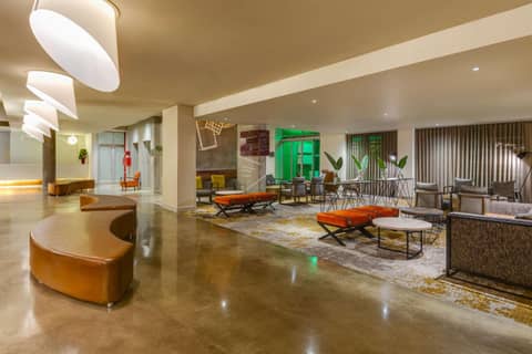 Garden Court Victoria Junction — recepcion & lobby