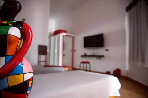 Sanafir Hotel - El Pacha Suites Sharm - Adults Only — hotel room