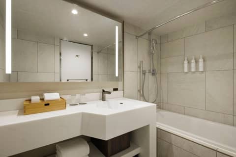 Courtyard by Marriott Tokyo Ginza Hotel — photo 7