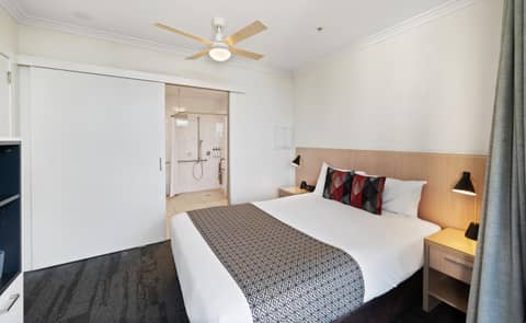 Hotel Diana South Brisbane — hotel room
