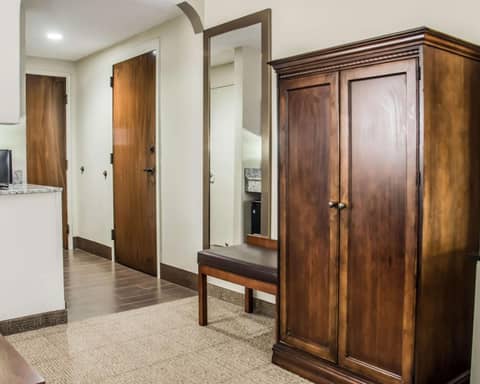 Comfort Suites University - Research Park — photo 2