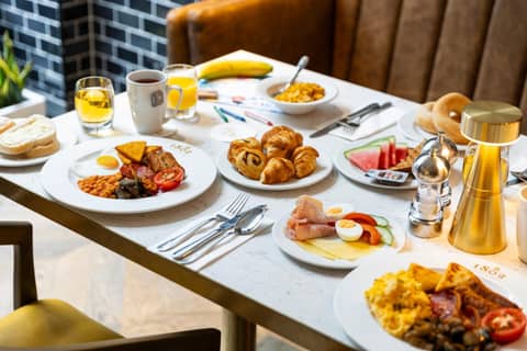 Courtyard by Marriott Edinburgh — photo 9