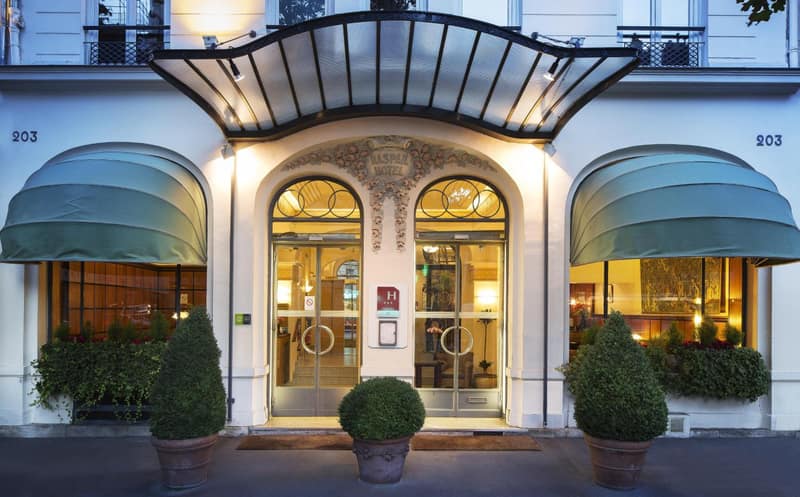 Hôtel Raspail Montparnasse — building