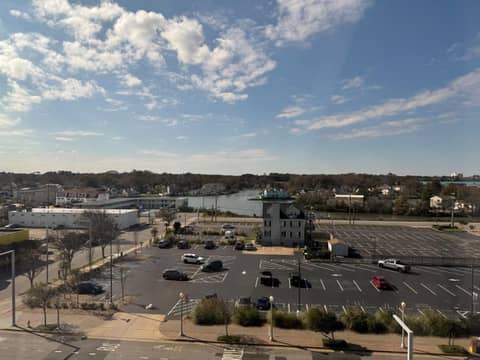 Moxy Virginia Beach Oceanfront — photo 5