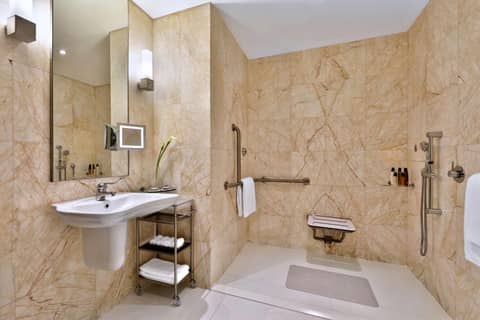 Conrad Abu Dhabi Etihad Towers — photo 7