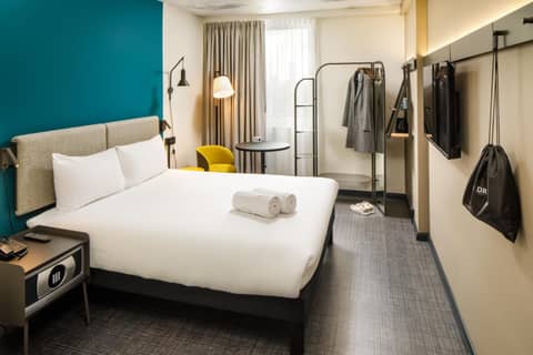 ibis London Blackfriars — hotel room