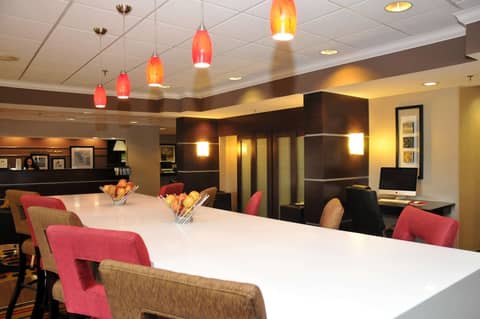 Hampton Inn Fort Myers-Airport & I-75 — photo 7