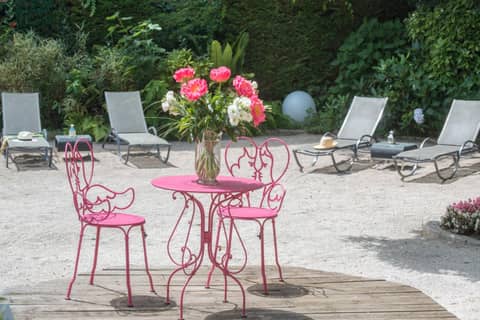 Hotel Villa Victoria — balance & terrace