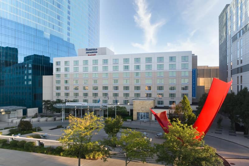 Fairfield Inn Suites Indianapolis Downtown — building