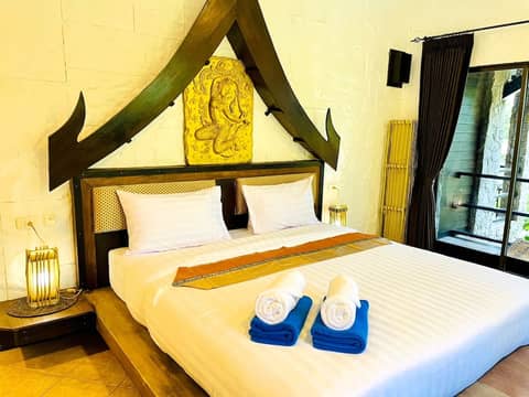 Boomerang Village Resort Kata — bedroom