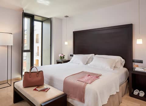 Hotel Rey Alfonso X — hotel room