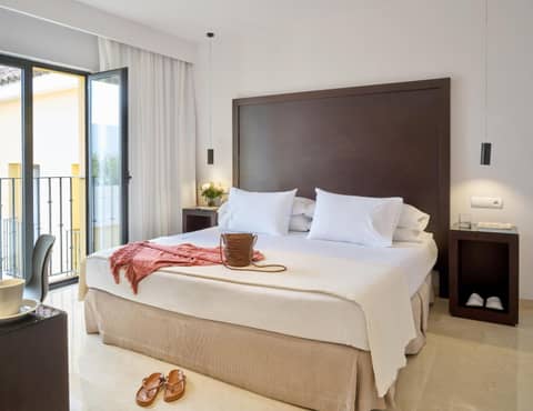 Hotel Rey Alfonso X — hotel room