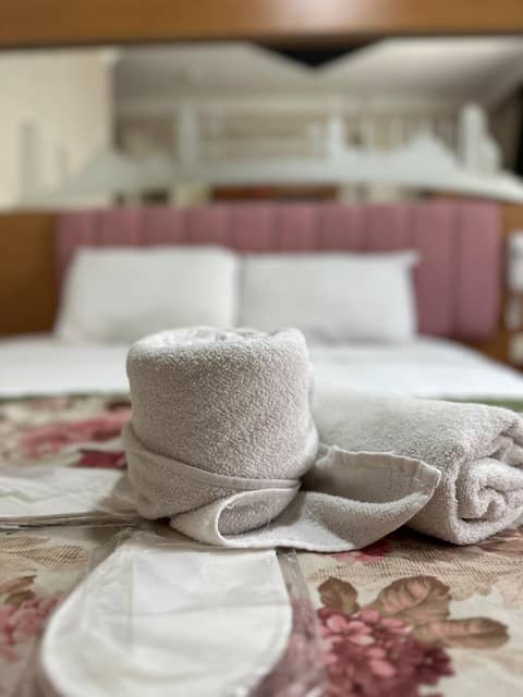 Divas Silver — bedroom