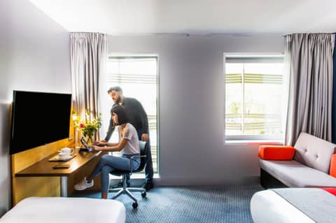 Holiday Inn Express Paris-Canal De La Villette by IHG — photo 9