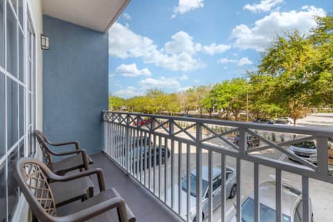 Best Western Naples Plaza Hotel — photo 7