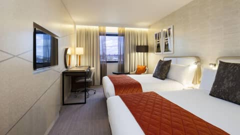 Crowne Plaza London Kings Cross by IHG — hotel room