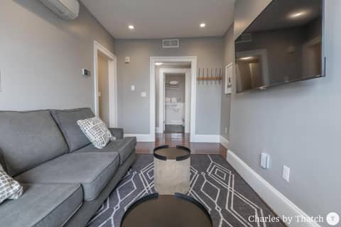 J Miller Flats by Thatch — photo 4