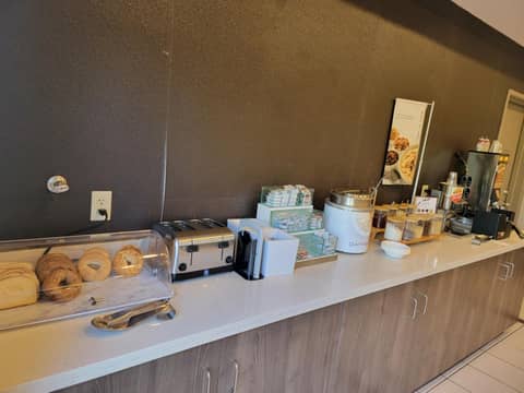 Residence Inn Indianapolis Airport — dining