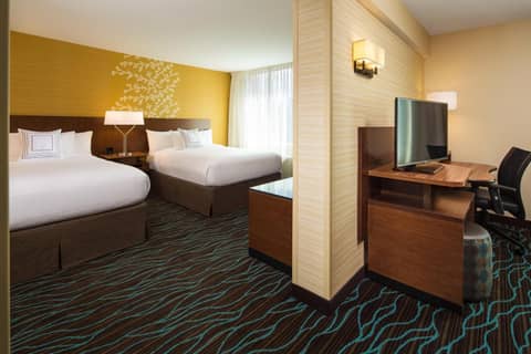 Fairfield Inn & Suites by Marriott Calgary Downtown — photo 5
