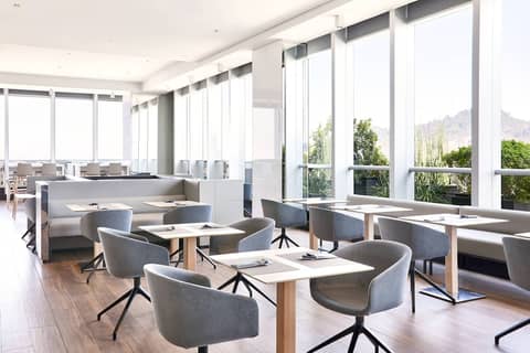 AC Hotel by Marriott® Santiago Cenco Costanera — photo 6