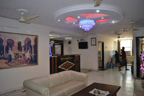 Hotel Jigyasa By Mayda Hospitality Pvt. Ltd. — recepcion & lobby