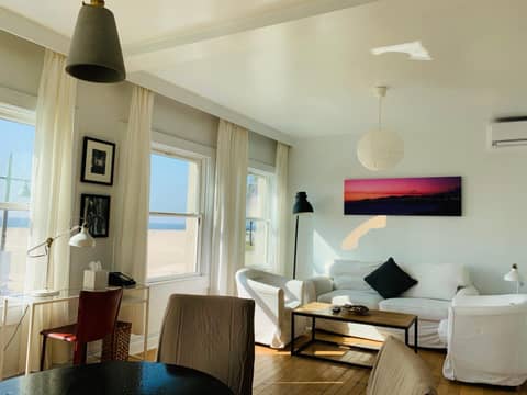 Su Casa at Venice Beach — hotel room
