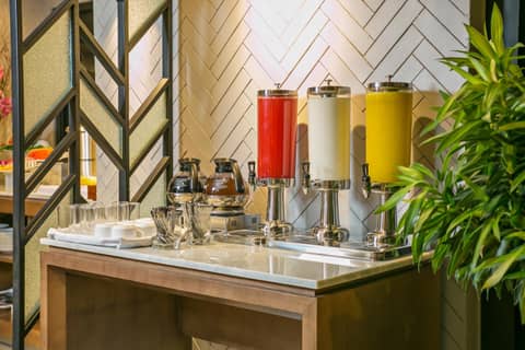 AVORA Boutique Hotel — dining