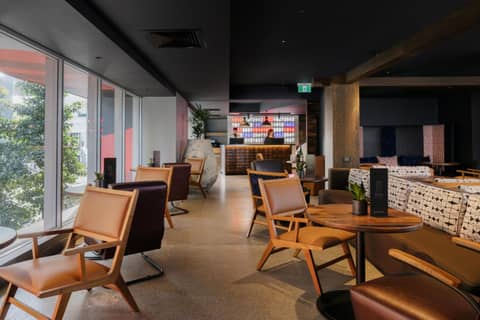 Hotel Indigo Brisbane City Centre by IHG — lounge