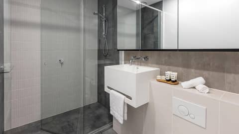 Avani Melbourne Central Residences — bathroom