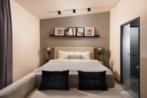 master Linzergasse — hotel room